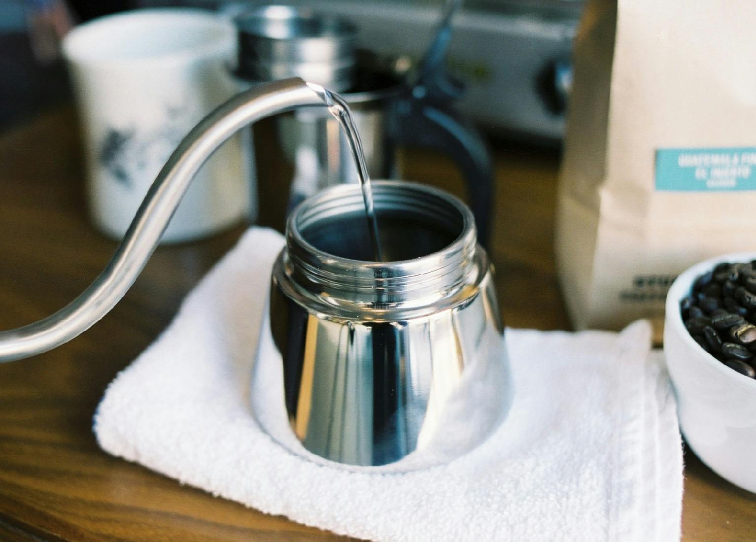 How to Brew Coffee in a Moka Pot Stumptown Coffee