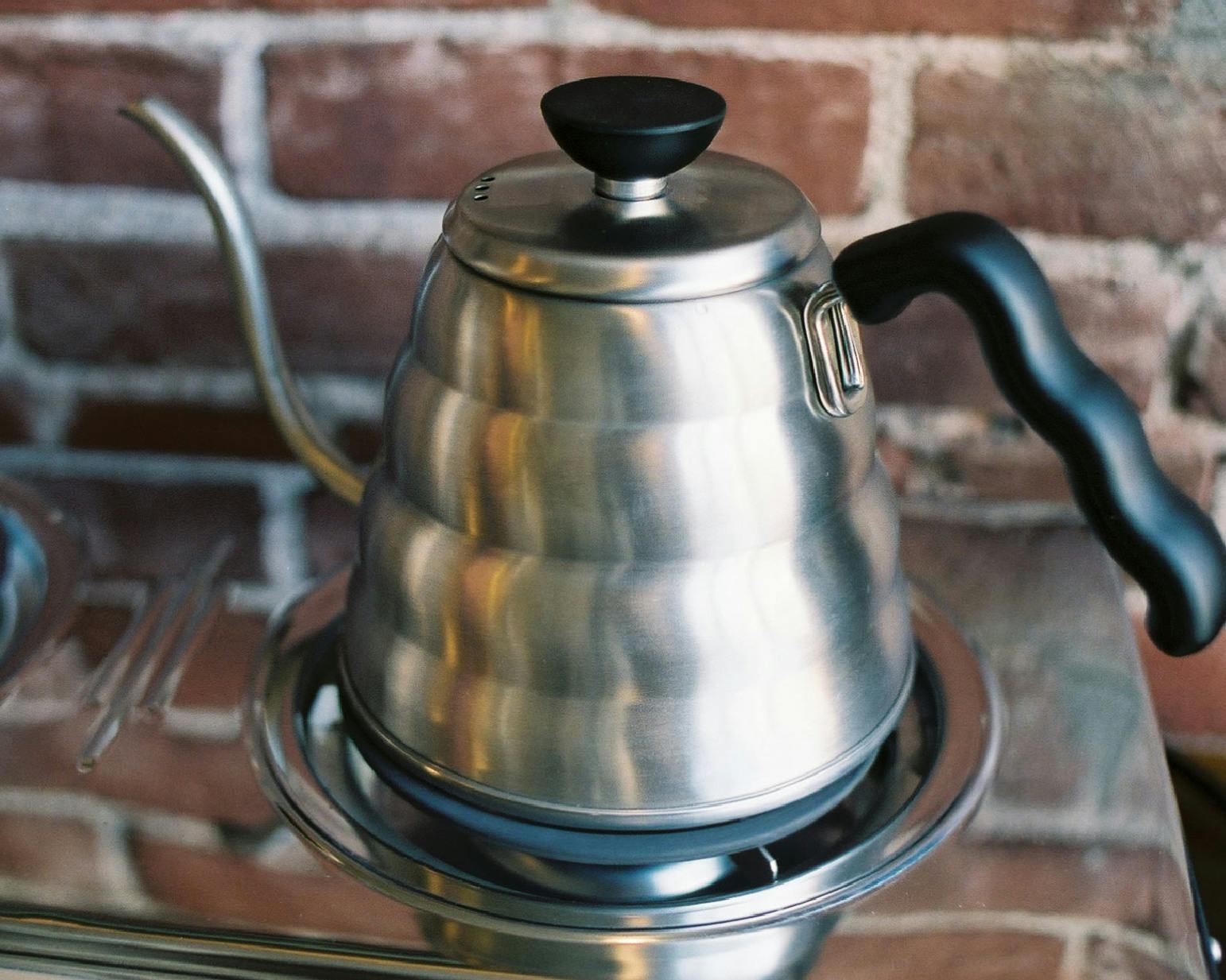 How to Brew Coffee in a Moka Pot Stumptown Coffee